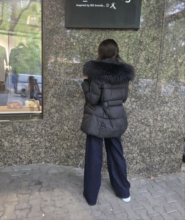 Зимно яке по модел на Монклер