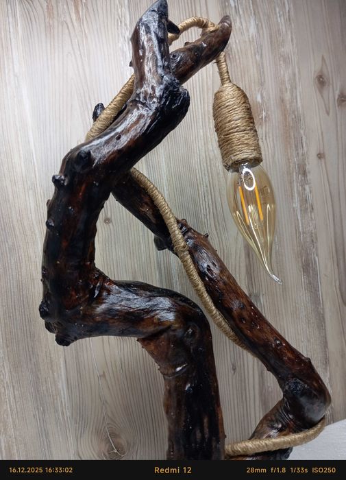 Дървена лампа  уникат