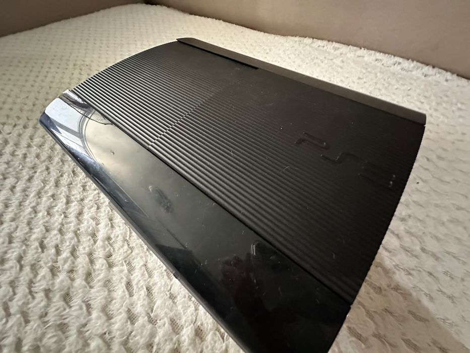 В продаже PS3 super slim