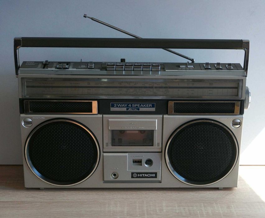 Радиокасетофон колекционерски Hitachi trk-7250e