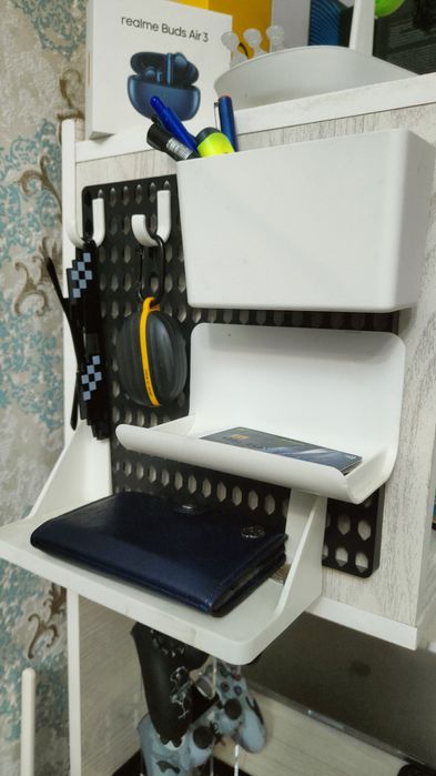 Компьютерный стол, рабочее место