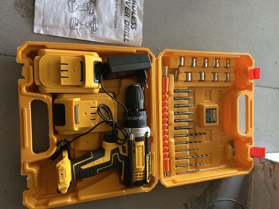 Шуруповерт Девальт жаңа