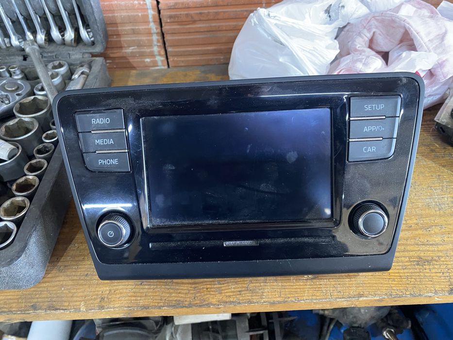 мултимедия шкода рапид