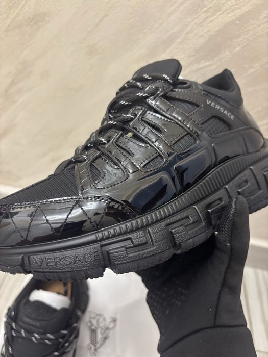 Adidasi Versace Tigreca