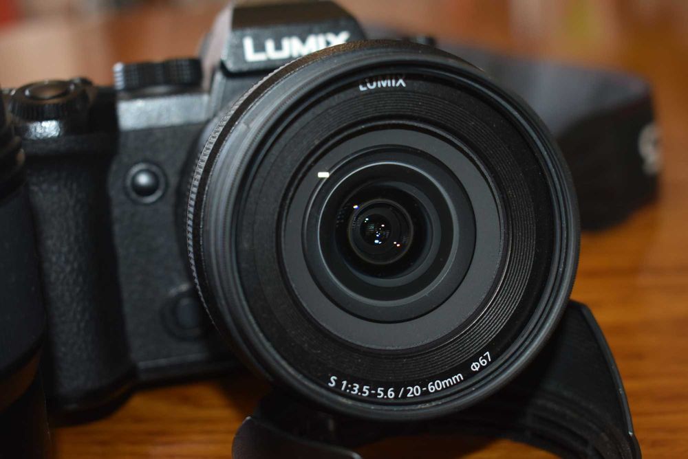 Panasonic Lumix S5 + Lumix S 20-60mm + Lumix S 50mm f/1.8 – Пълен комплект, отлично състояние
