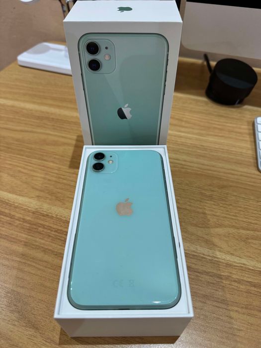 Vand Iphone 11 64gb in stare foarte buna