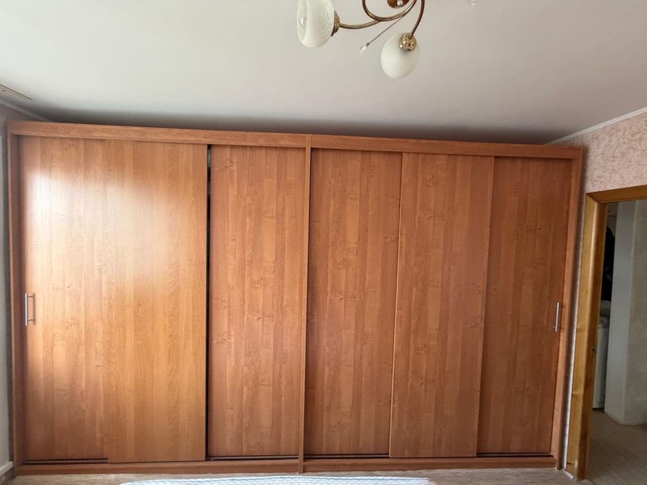 Продам Шкаф-купе