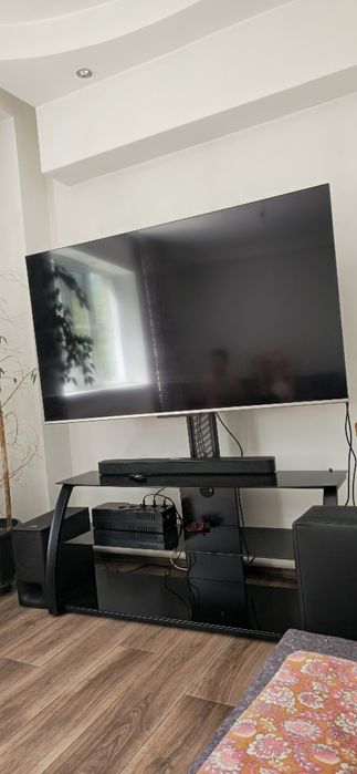 ТВ-тумба с интегрированным кронштейном