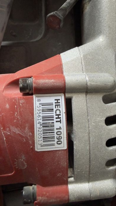 Къртач Hecht 1090