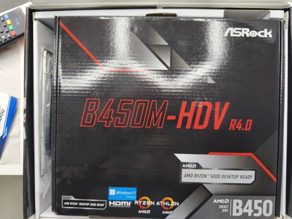 Placă de bază B450M-HDV