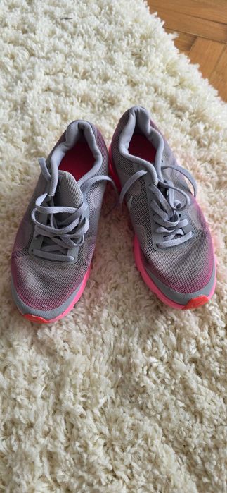 Adidasi Nike AirMax