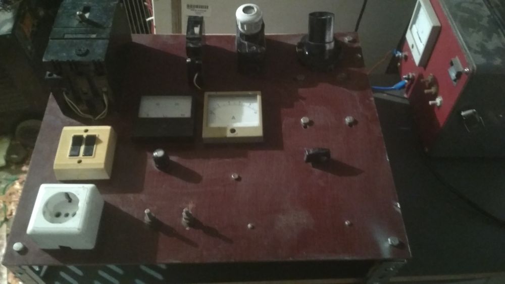 Продам автомобильные зарядные