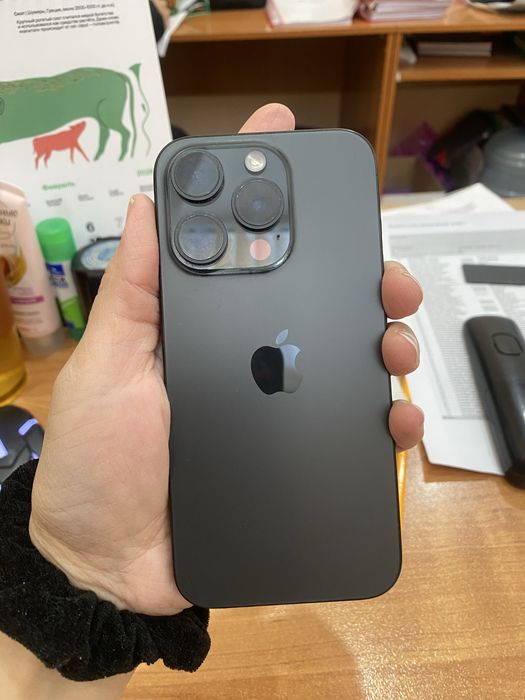 IPhone 15 pro 256 gb