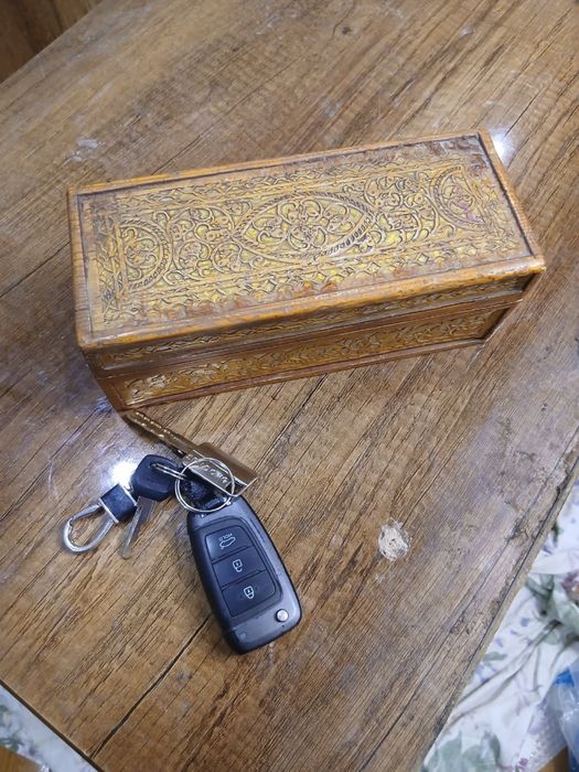 Отдам даром вещи (б/у). Состояние хорошее, без дефектов.