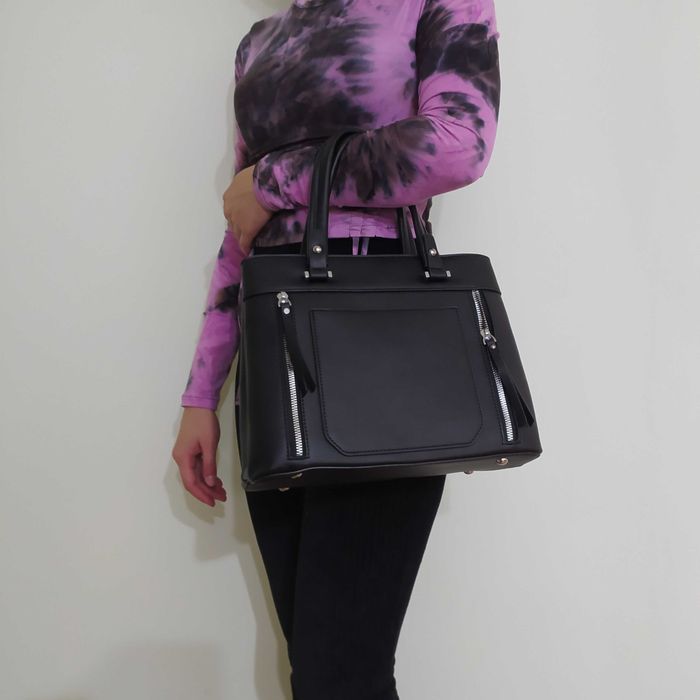 Продается новая черная сумка