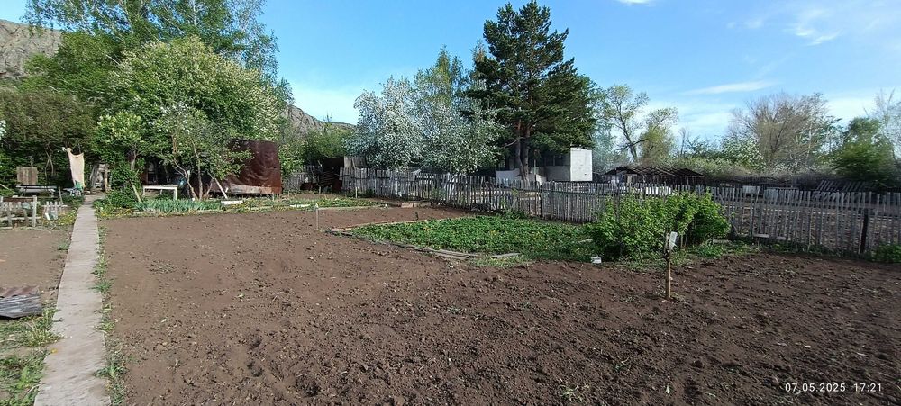 Продаю дачу на правом берегу