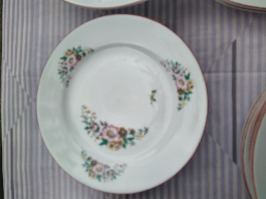 Стар български порцеланов сервиз