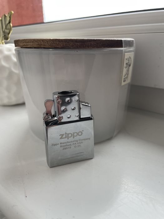 Bricheta ZIPPO pe gaz