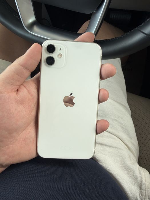 Продам IPhone 11