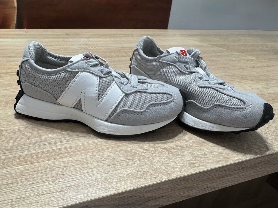 New Balance – стилни и удобни детски маратонки (унисекс)