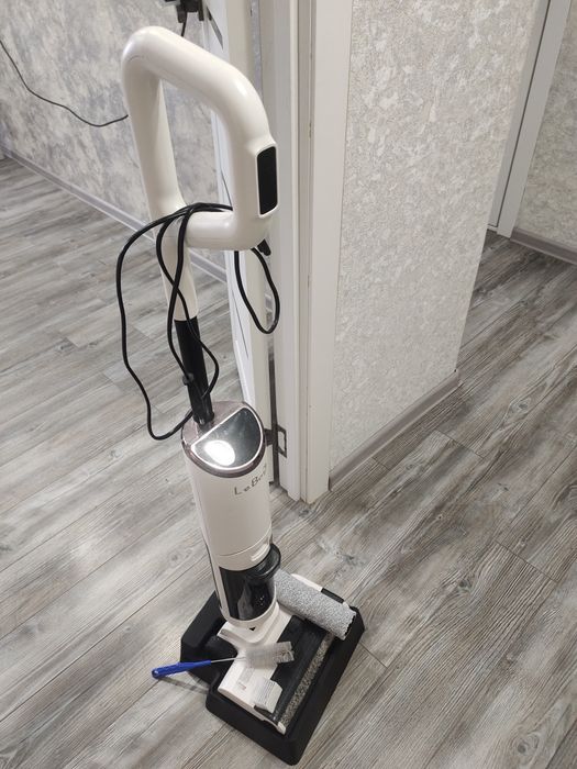 Пылесос либот состояние отличный