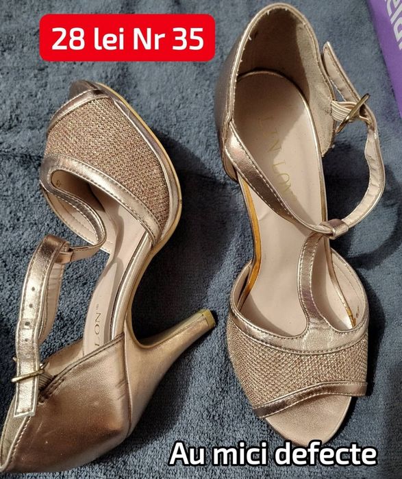 Geaca impermeabila,sandale,pantofi și cosmetice,machiaje