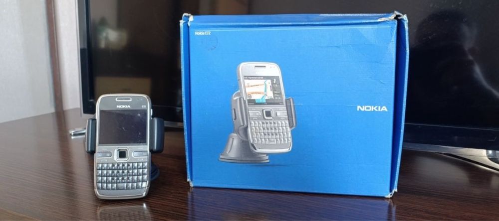 Nokia E72 оригинал