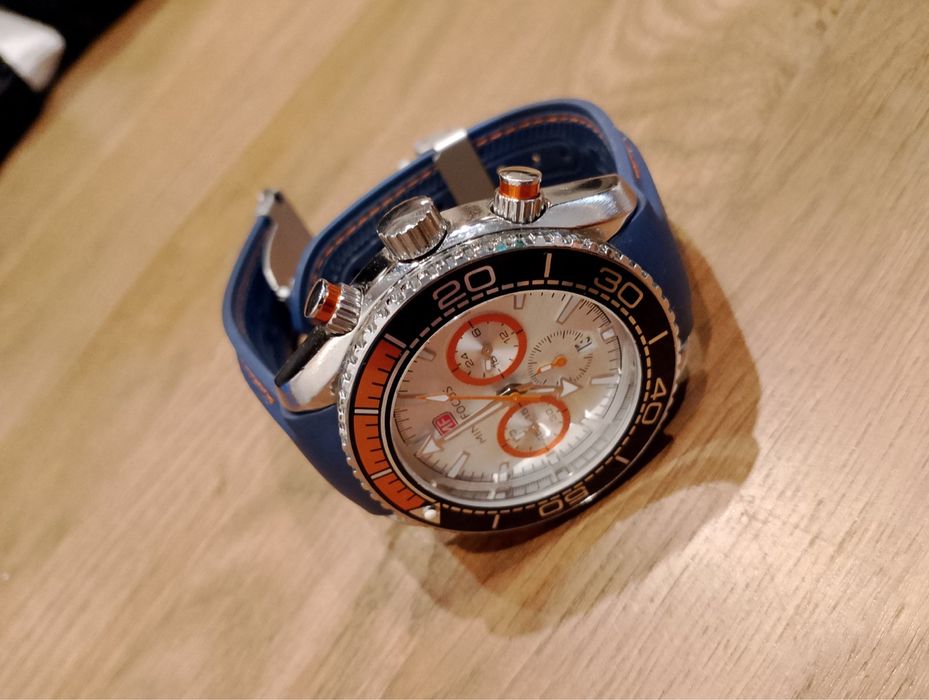 Часовник mini Fokus