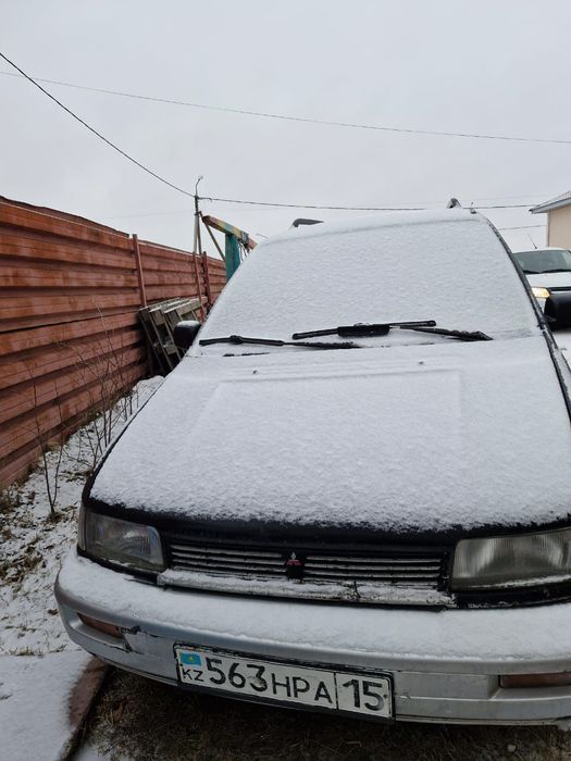 Продам митсубиси спей руннер