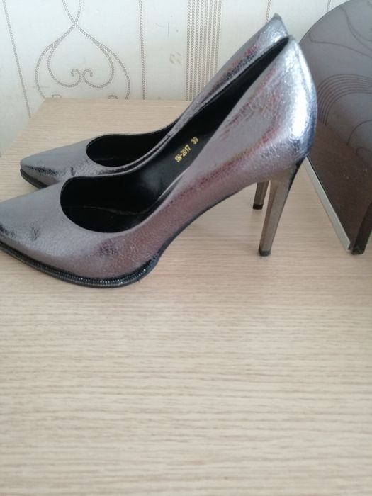 Продам шикарные туфли