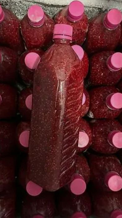 Свежая малина с сахаром