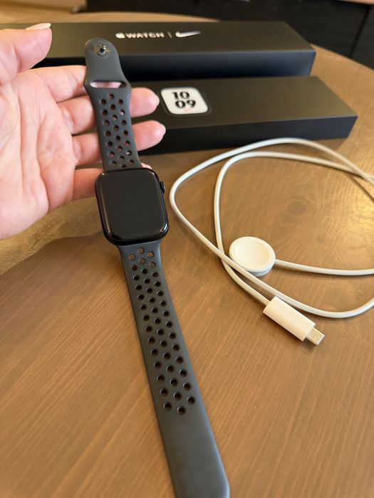 Apple watch Nike series 7  45 mm