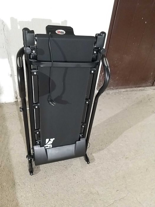 Електрическа бягаща пътечка