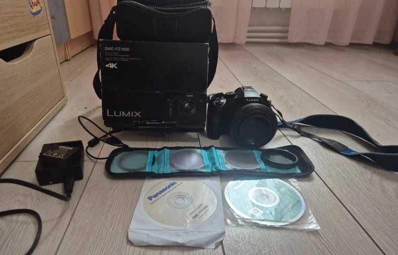 Panasonic Lumix FZ1000 Aparat Foto