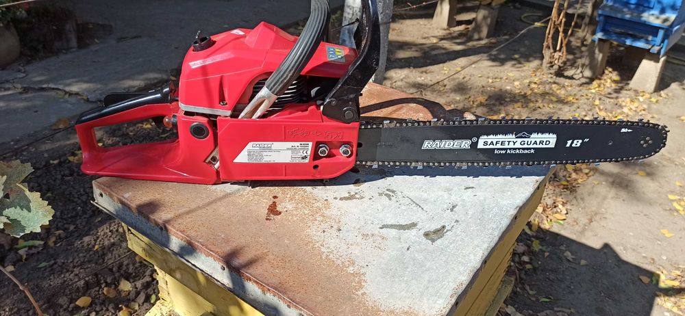 моторен трион RAIDER GCS 08-цена 110 лв