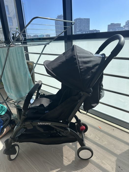 Коляска не рабочая bbyuyu