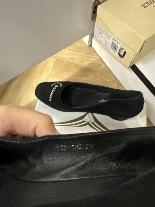 Туфли замшевая. 39р