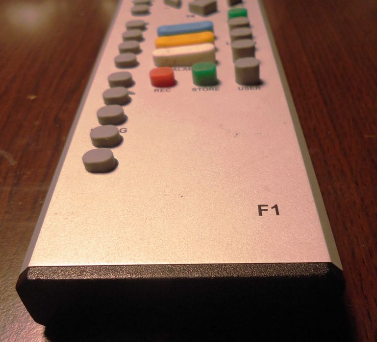 Vand telecomanda T+A  , model F1