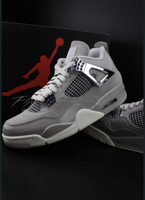 Nike Air Jordan 4 Retro "Frozen Moments"