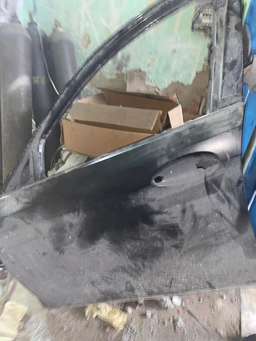 Продам дверь на бмв алюминий