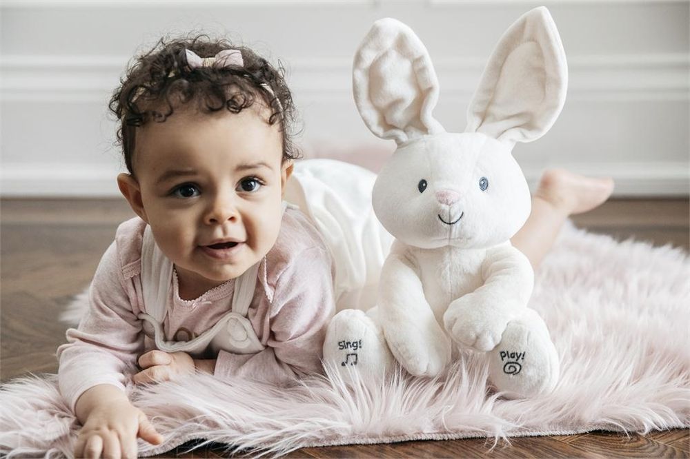 Интерактивно плюшено Зайче, музикално Peek A Boo