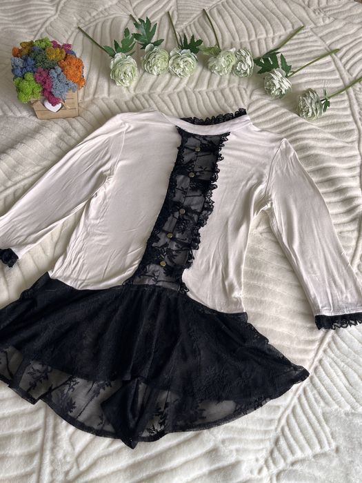 Нежни ризи с акцет дантела