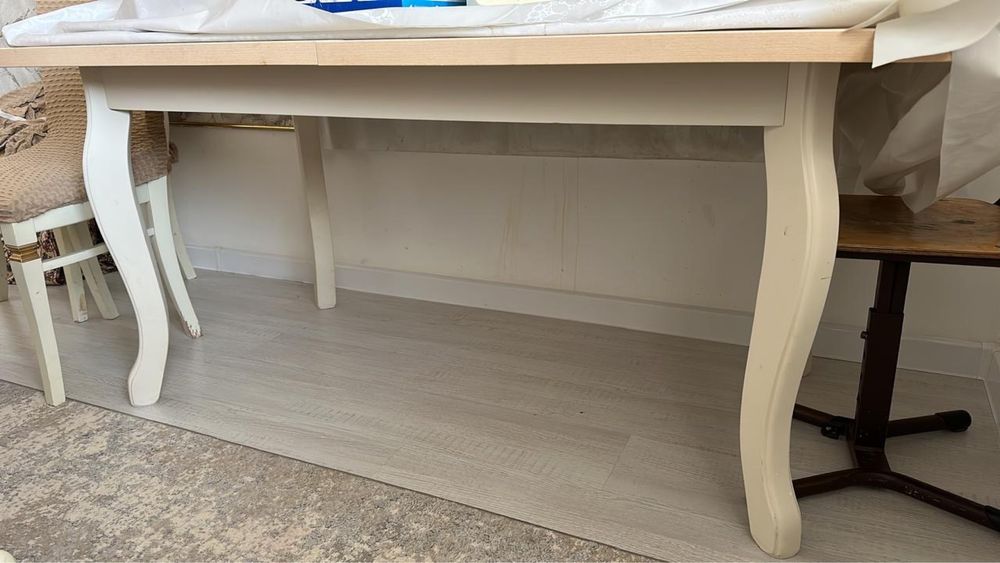 Кухонный стол