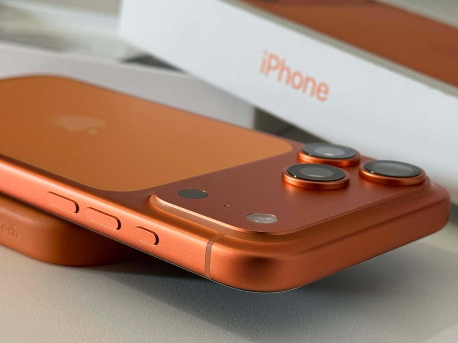 Бартер! Като НОВ! iPhone 17 Pro Max Cosmic Orange (Оранжев) 100%