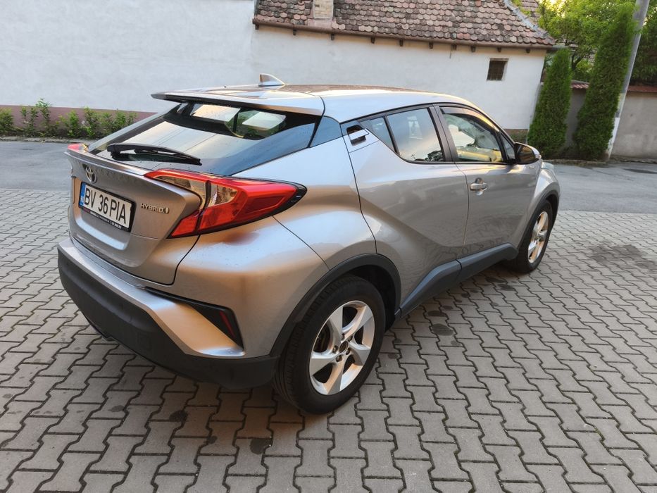 De vânzare Toyota C-HR hibrid 1.8 benzina Cu GARANȚIE pana in 2029 sau inca 111.112 km