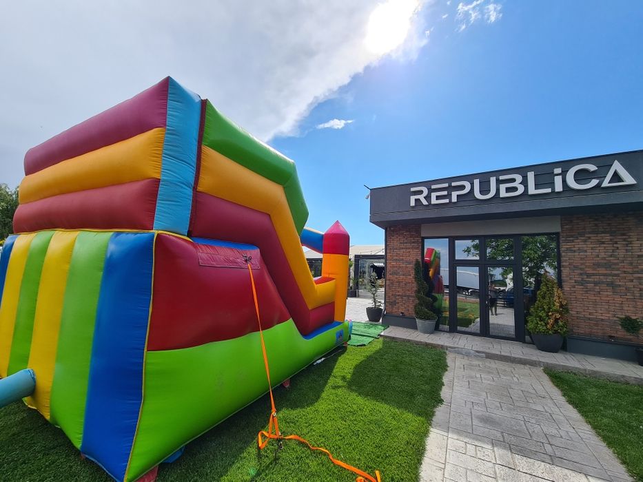 Tobogan gonflabil de inchiriat