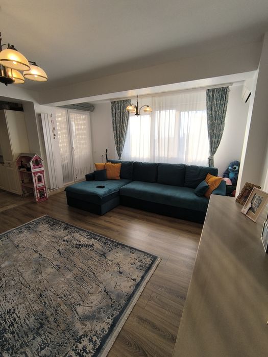 Apartament de vânzare – Mamaia Sat | Etaj 3/4 | Mobilat și utilat comp