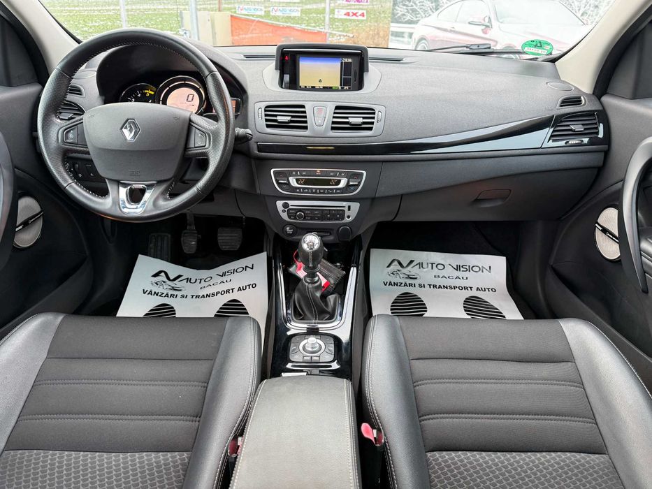 *RATE*Renault Megane facelift BOSE 1.6dCI 131CP 09/2014 E5 Germania!