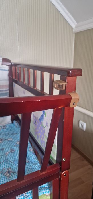 Кроватка детская с люлькой