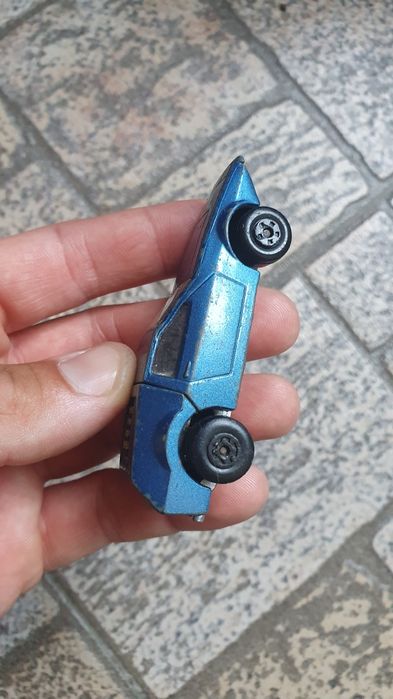 Българска количка Matchbox Midnight